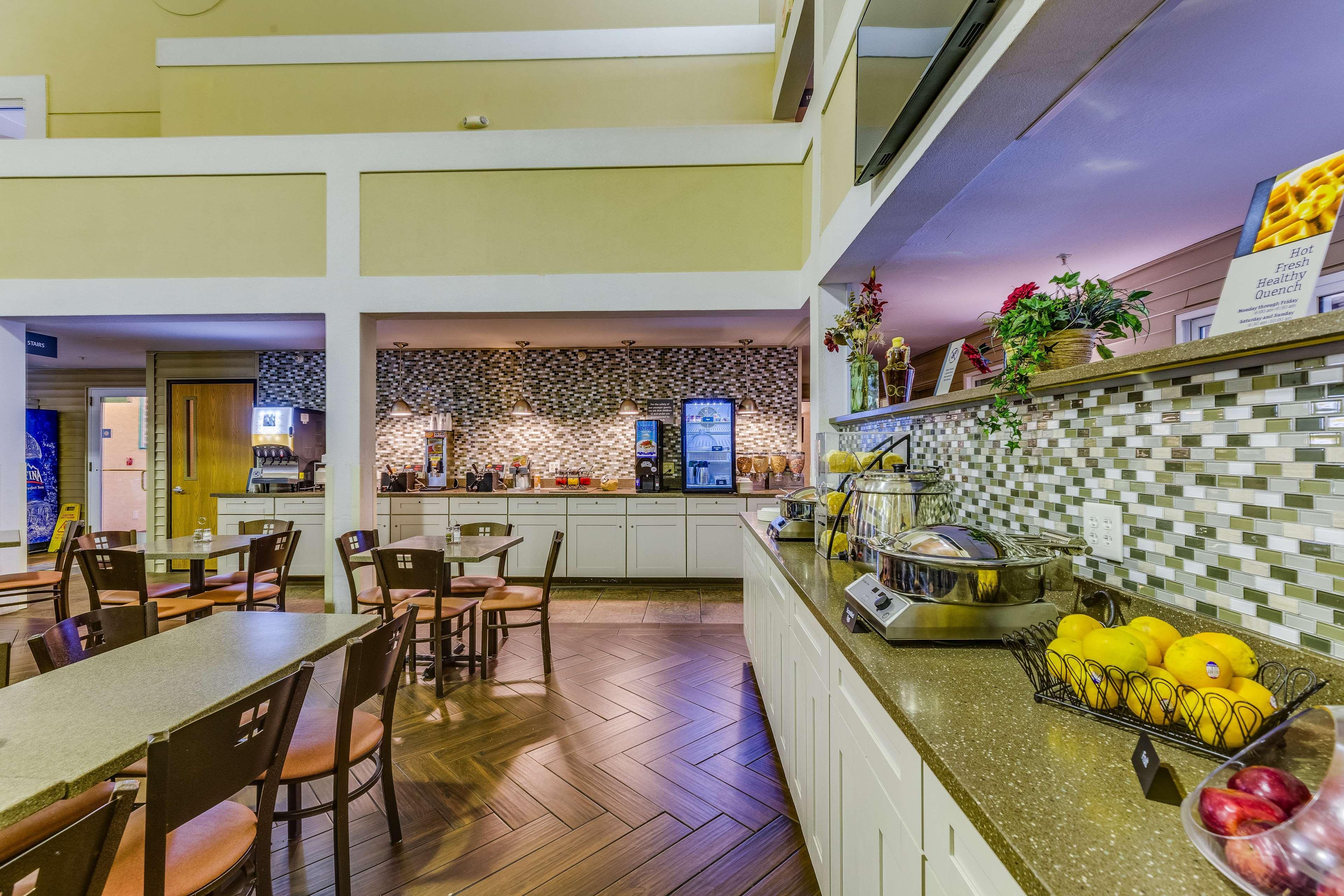 Best Western Lakewinds Ludington Buitenkant foto