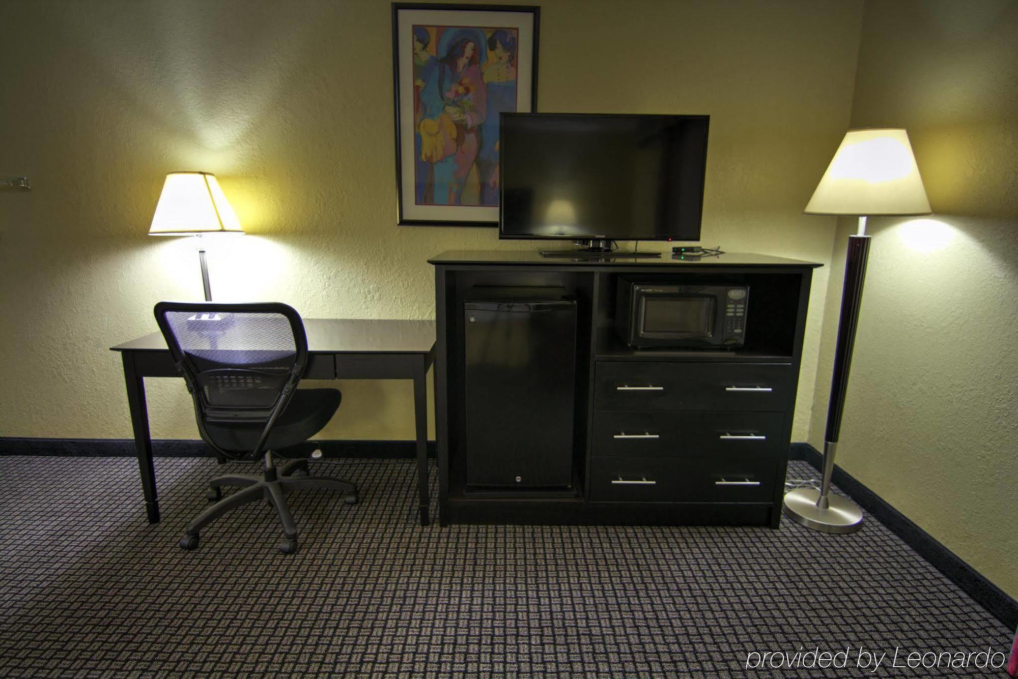 Best Western Lakewinds Ludington Buitenkant foto