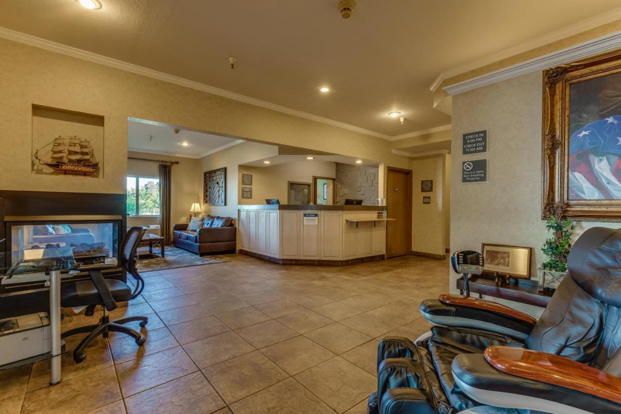 Best Western Lakewinds Ludington Buitenkant foto